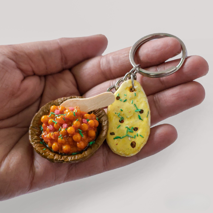 Chole with Kulcha Miniature Keychain