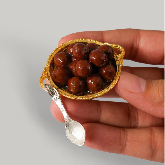 Gulab Jamun on Golden thali miniature Magnet